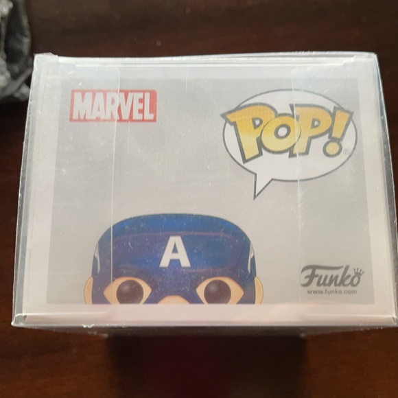 Funko Pop Marvel Avengers Captain America#450 - Picture 6 of 7